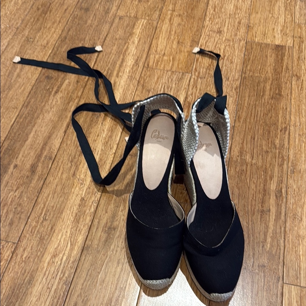 Castaner Black Espadrilles Classic Design- new